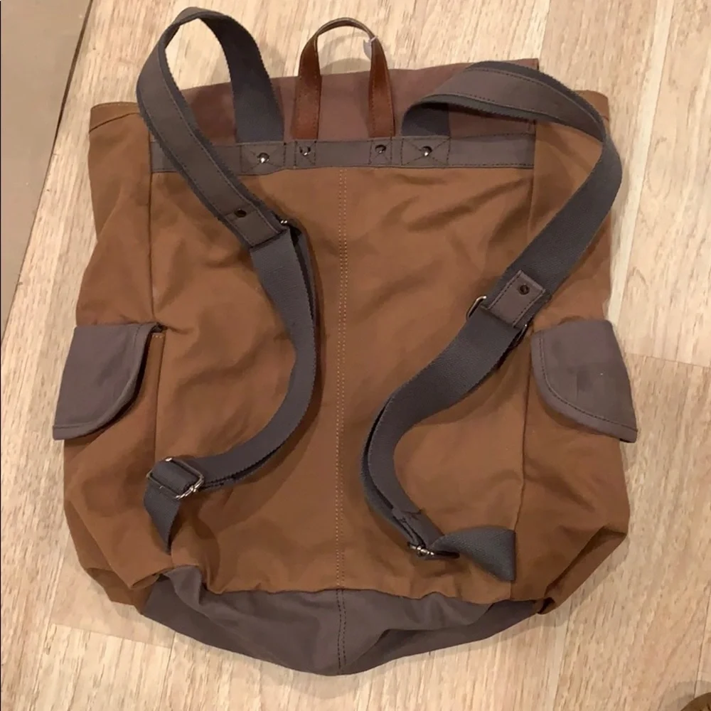 Backpack - Picture 2 of 4